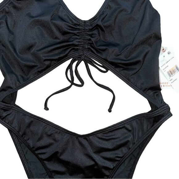 NWT Good American Black Ruched Cutout One Piece Swimsuit Size 3 Large Retail $85 - Picture 4 of 8